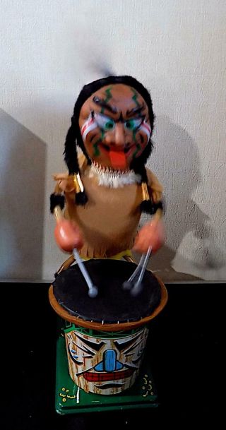 Vintage Tinplate Battery Operated Nutty Mad Indian Toy,  Marx Toys,  Japan,  VGiB 5