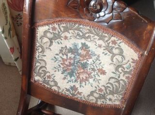 EDWARDIAN MAHOGANY FOLDING CHILD ' S ROCKING CHAIR WITH TAPESTRY SEAT AND BACK 4