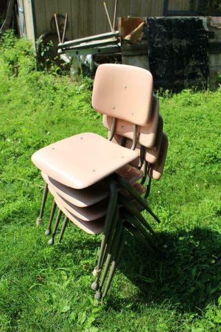 4 Brunswick Mid Century Stackable Fiberglass Chairs 5