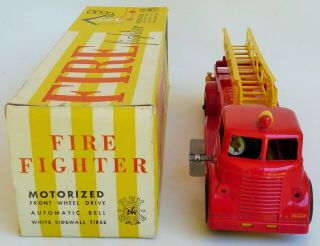 50 ' S RARE FIRE TRUCK PLASTIC FIRE ENGINE WIND UP TOY BOX BY FLEX WARE 10.  25 