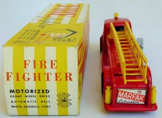 50 ' S RARE FIRE TRUCK PLASTIC FIRE ENGINE WIND UP TOY BOX BY FLEX WARE 10.  25 