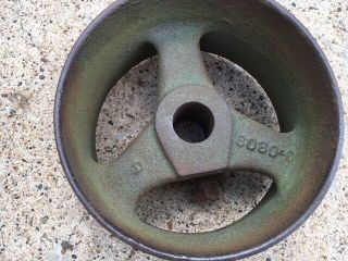 antique JOHN DEERE cast iron FLAT BELT PULLEY 6x3 