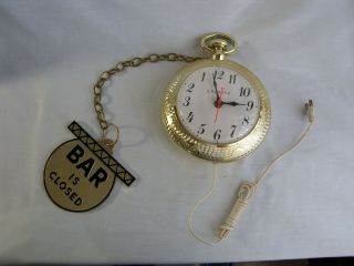Vintage 1960s Spartus Pocket Watch Bar Open/closed Clock Dial Is Backwards