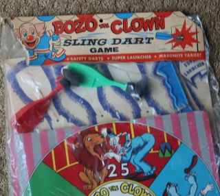 Vintage RARE Bozo The Clown Sling Dart Game w/ CAPITAL RECORDS 4