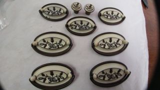 9 French Provincial Two Toned Drawer Pulls And Knobs - And Unususal