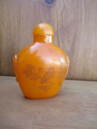 Chinese Ch ' ing Dynasty Snuff Bottle Amber Butterscotch Incised Bird Motif c.  1900 2