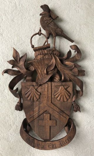 Black Forest / Swiss / Italian Hand Carved Coat Of Arms “knowledge Is Strength”