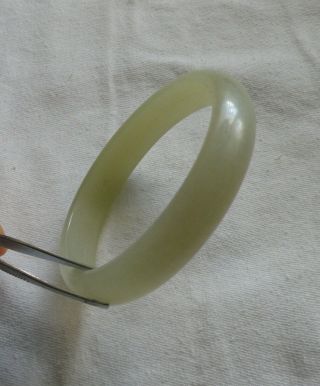Vintage Old Xiuyan Natural Light Green Jade Bangle Bracelet (45.  2gr)