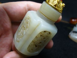 Chinese that can rotate Hand - carved jade snuff bottle - See Video 1 8