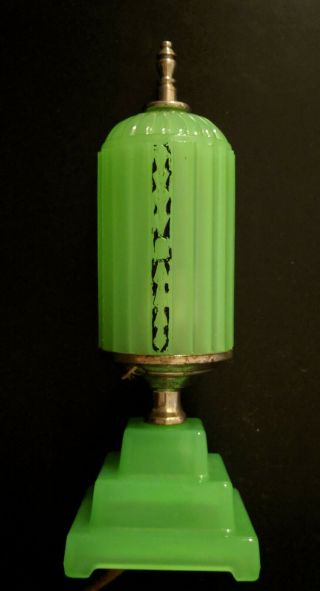 Vintage Antique Art Deco Jadeite Green Glass Bullet Skycraper Lamp