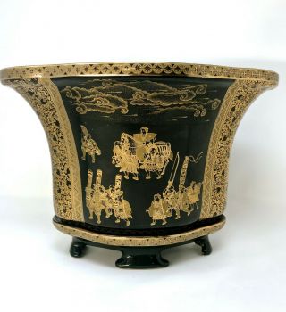 Vtg.  Large Oriental Chinese Jardiniere Planter Pot Vase Black & Gold Gilt Asian