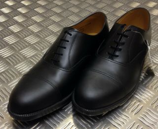 British Army Black Leather Mens Service Shoes W Toe Caps All Sizes -