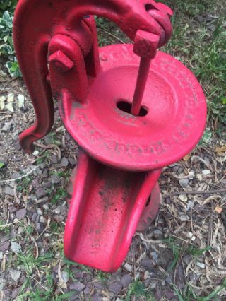 Primitive Vintage Gould Seneca Cast Iron Hand Crank Well Water Pump Garden Decor 2