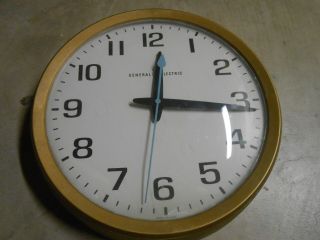 Rare Vintage General Electric Model 2012 Industrial School Wall Clock Glass Face