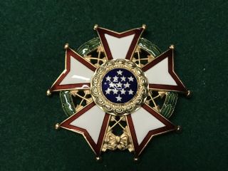 Vietnam War Era American Legion Of Merit Chief Commander Breast Star/medal/award