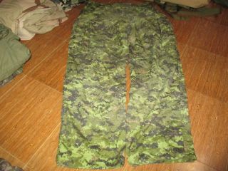 CANADIAN CADPAT ISSUE COMBAT PANTS SIZE 40,  Very Good 7