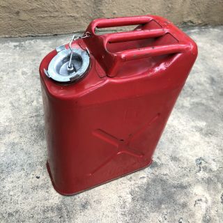 Vintage Military Jerry Can Red Dot 5l Usmc 20 - 5 - 86 Army Gas Can