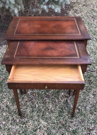 Vintage Set of 2 Mahogany Federal Style Leather Top Nesting Tables 2