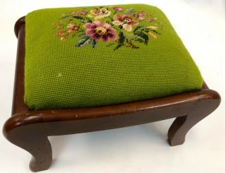 Vintage 14.  5 " Green Pink Daisy Flower Floral Needlepoint Foot Stool Ottoman