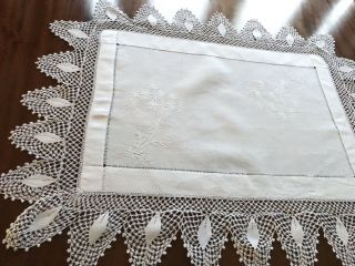 Vintage Hand Embroidered White Cotton Crochet Lace Edge Table Cloth 32x25 Inch