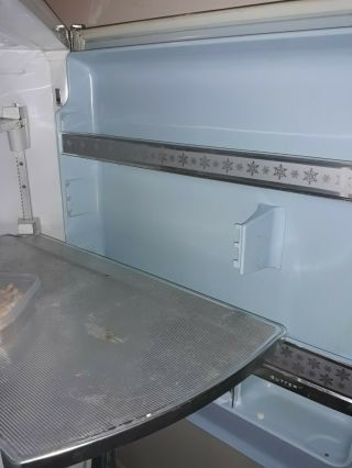 1940 ' s General Electric refrigerator/deep freezer 2