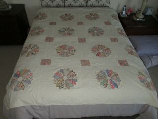Vintage Hand Made Feedsack Patchwork Dresden Plate & Square Quilt Coverlet
