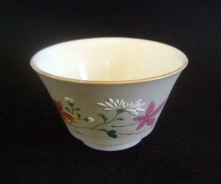 Fine Antique Japanese Banko Ware Tea Bowl With Enamel Flowers: Early C.  20th