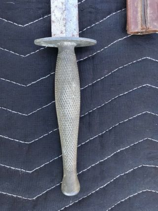 WWll USMC Marine Raider Stiletto Knife Camillus with Sheath Rare WW2 9