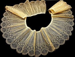 Victorian 19th Century Large Lace Collar