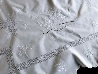 Gorgeous Vintage Hand Embroidered White Cotton Butterflies Flowers Table Cloth 3