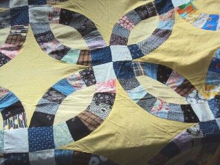 VINTAGE FEEDSACK PRINT WEDDING RING QUILT TOP 84 X 76 2