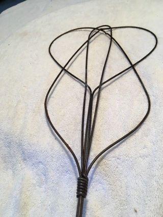 Vintage Rug/Carpet Wire Beater with Wood Handle - Traditional HEART DESIGN 33 