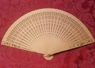 Stunning Detailed Vintage Japanese Sensu Folding Sandalwood Fan In Gift Box