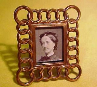 Small Victorian Photo Frame Of Good Quality Stands Up Displays Well - Stamp Size
