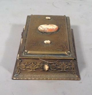 Antique Fancy Brass La Tausca Pearl Necklace Dresser Box w ELEVEN INSET CAMEOS 6