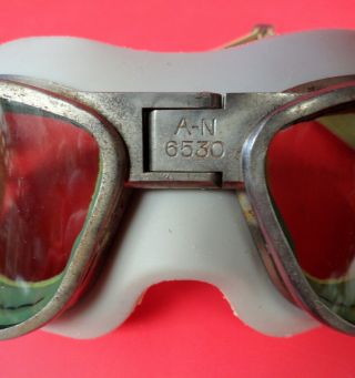 AMERICAN OPTICAL AN - 6530 FLYING GOGGLES W/SPARE LENSES 2