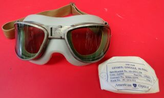 AMERICAN OPTICAL AN - 6530 FLYING GOGGLES W/SPARE LENSES 8