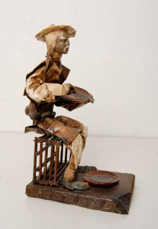 El aborado A Mano Mexican Folk Art Paper Mache Figure Plate Cleaner 2