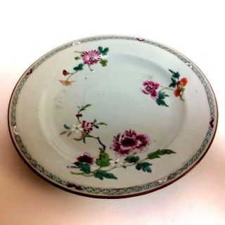 18th Century Chinese Export Plate With Flower Decoration 9 "