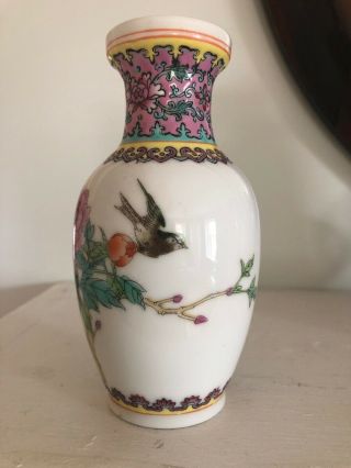 Small Antique Chinese Porcelain Vase FAMILLE ROSE Signed Hand Painted Miniature 2