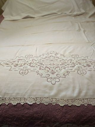 Gorgeous Fine Italian Figural Needle Lace / Embroidered Linen Sheet 102 