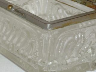 BOX ON LEGS,  SUGAR BOWL.  COLORLESS glass of the late 19th and early 20th centuri 5