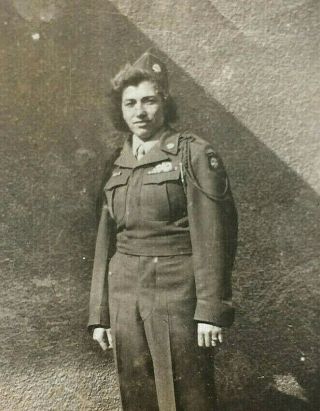 WW2 FEMALE AFRICAN AMERICAN AIRBORNE PARATROOPER PHOTO 3