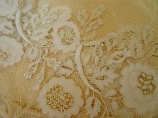 A Stunning Pair Early 19th Century Carrickmacross Lace Wedding Sleeves 5