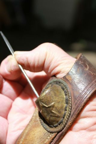 Vintage Hand Saddle Maker Leather Work Tool Palm Needle Guard Pusher Thimble