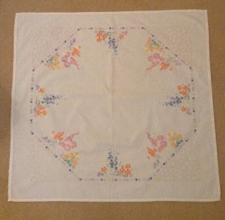 Lovely Vintage Linen Hand Embroidered Tablecloth Flowers Fabric Antique Table