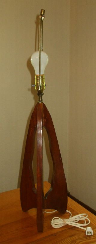 Vintage MCM Mid - Century Modern Atomic Wood Table Lamp Tripod Style 3