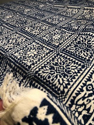 Vintage Primitive Log Cabin Embroidery Blue & White Bedspread Blanket 62”x 82”