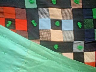ANTIQUE VINTAGE 1930S FABULOUS FOLK - ART HAND - TACKED WOOL 9 - PATCH QUILT WOW 4