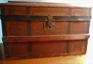 Vintage Miniature/dolls Trunk